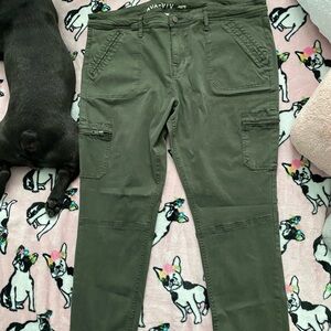 Army green cargo skinny 20W